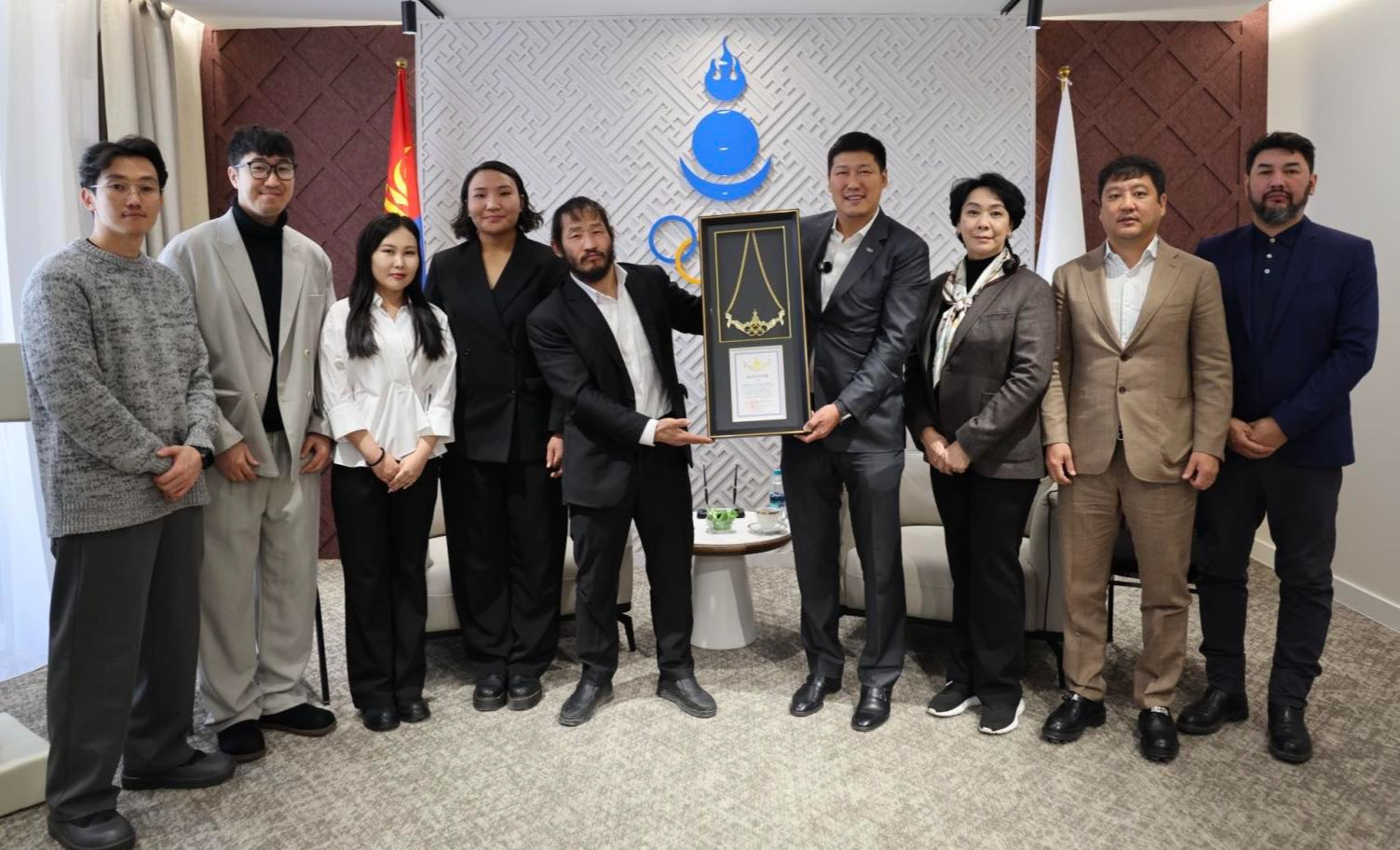 “Алтан од” одонг “Physical Asia”-д оролцсон Монголын баг, тамирчдад гардууллаа